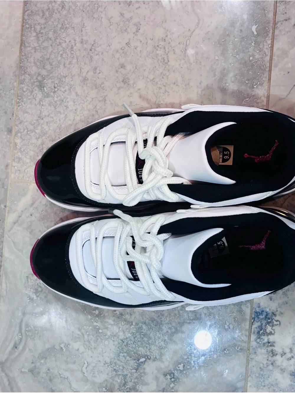 Air Jordan 11 low Chicago
